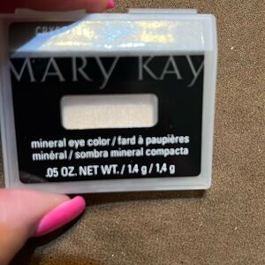 NWOT Mary Kay Mineral Eye Color-Crystalline